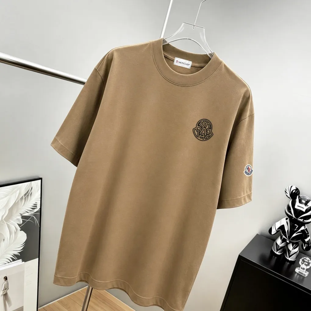 moncle～ logo 《 》7a tee ， Same Style ， : Black White Coffee Brown Size：S（90-130 ） M（125-150 ） L（135-165 ） XL（160-190 ） XXL（185-220 ）